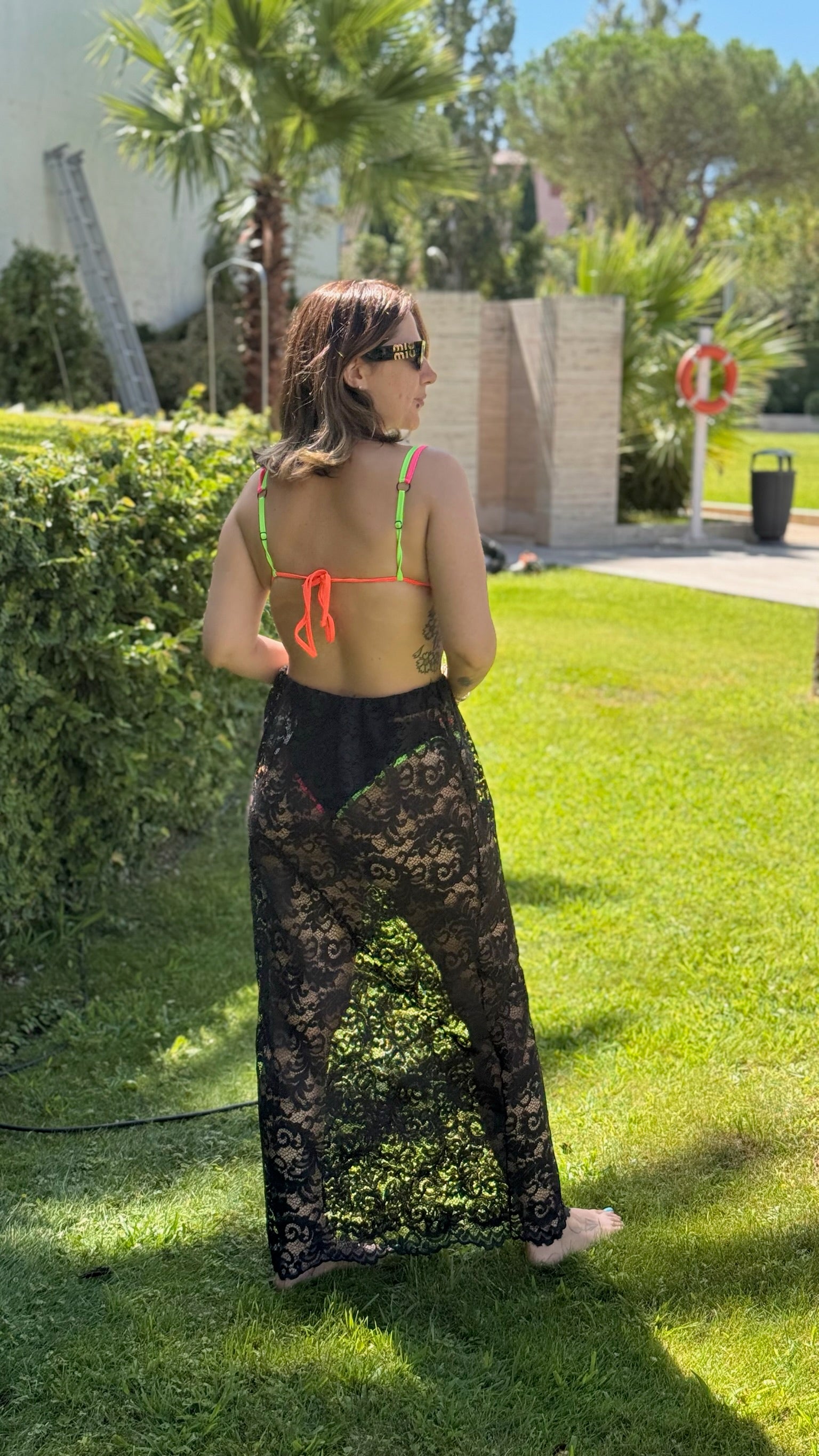 BLACK LACE SKIRT
