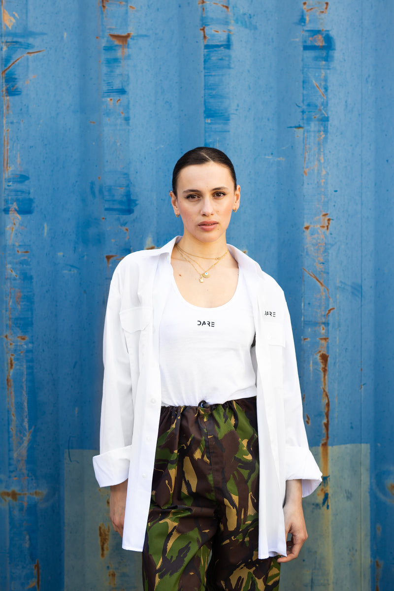 WHITE SHIRT