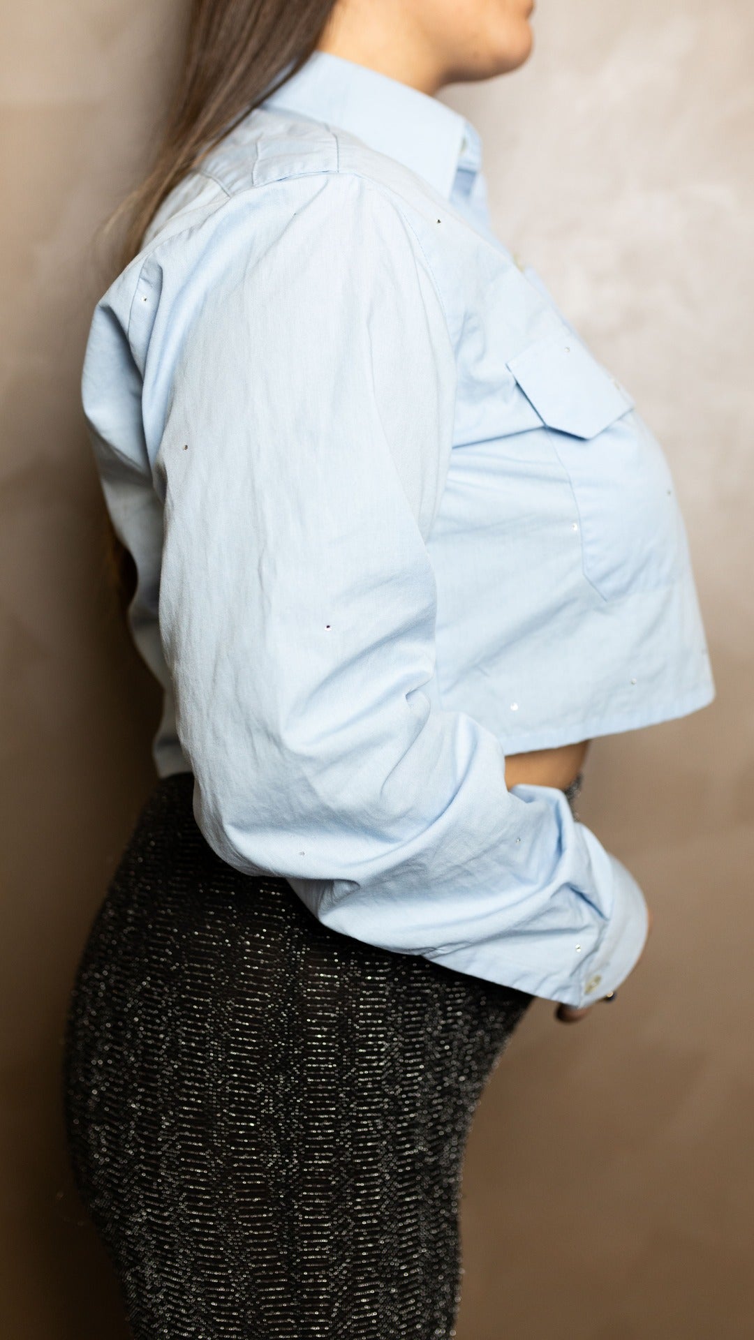 LIGHT BLUE CROP SHIRT WITH RHINESTONE
