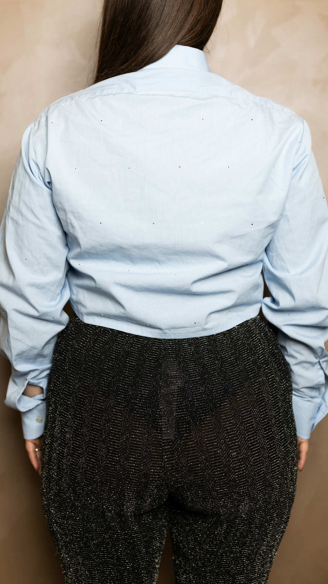 LIGHT BLUE CROP SHIRT WITH RHINESTONE